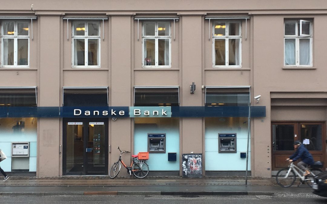 Kom hils på Danske Bank på Østerbrogade